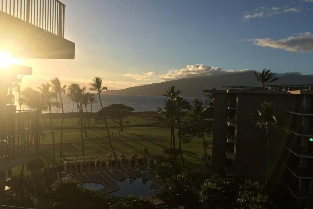 Oceanfront Penthouse With Amazing Views At Kauhale Makai Leilighet Kihei Eksteriør bilde