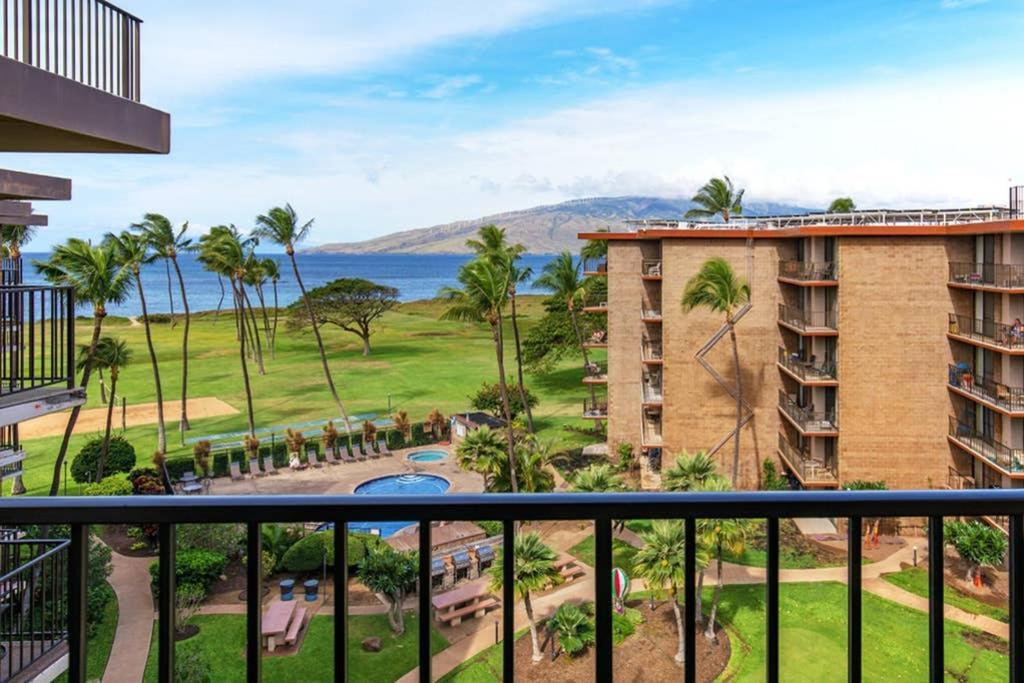 Oceanfront Penthouse With Amazing Views At Kauhale Makai Leilighet Kihei Eksteriør bilde